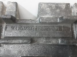 Volvo XC90 Absorber zderzaka tylnego 8620601