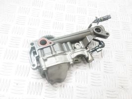 Mercedes-Benz C W205 Pompe à huile A2701810701