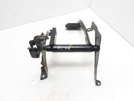 Volvo XC70 Brake pedal 