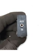 BMW 1 E81 E87 Connettore plug in AUX 6930561