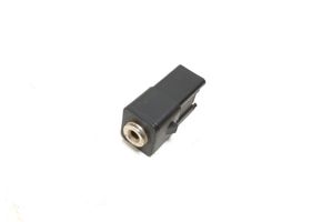 Volvo XC90 Câble adaptateur AUX 30657961