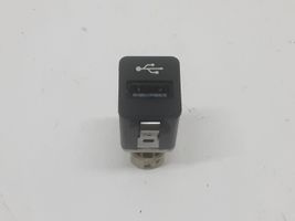 BMW 7 F01 F02 F03 F04 Gniazdo / Złącze USB 9167196