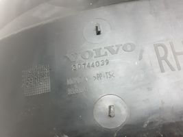 Volvo C30 Takapyörän sisälokasuojat 30744039