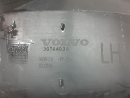 Volvo C30 Rivestimento paraspruzzi parafango posteriore 30744038