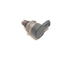 Volvo XC90 Fuel pressure regulator 30777576