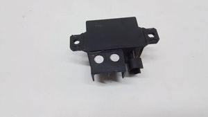 BMW 7 F01 F02 F03 F04 Coolant fan relay 7661503