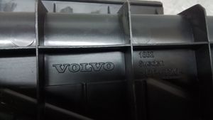 Volvo V70 Inne elementy wykończenia bagażnika 