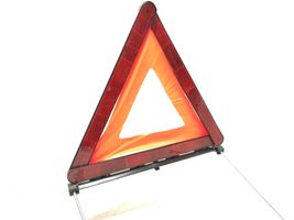 Volkswagen PASSAT B8 Emergency warning sign 8D9860251B