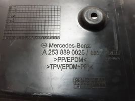 Mercedes-Benz GLC X253 C253 Etupyöräkotelon koristelista A2538890025