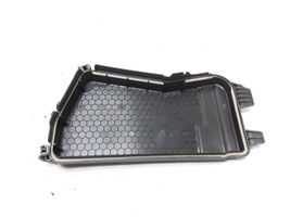 Mercedes-Benz E W212 Tapa de caja de fusibles A2125400382