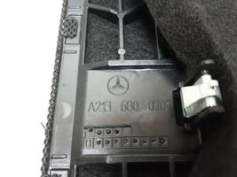 Mercedes-Benz E W213 Centrinio garsiakalbio apdaila A2136800707