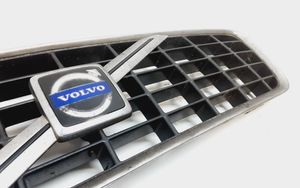 Volvo S60 Grotelės viršutinės 9190740