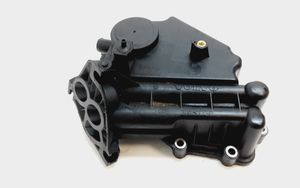 Volvo V60 Supporto di montaggio del filtro dell’olio 30757730