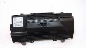 Volvo XC90 Tachimetro (quadro strumenti) 31665340AA