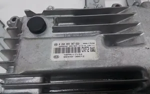 KIA Carens III Module de contrôle de boîte de vitesses ECU 954403BKF2