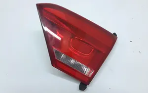 Volkswagen PASSAT B7 USA Lampy tylnej klapy bagażnika 561945094