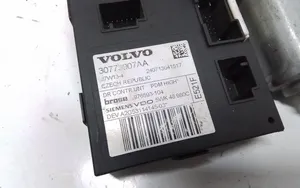 Volvo V50 Moteur de lève-vitre de porte avant 30773907AA