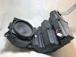 Lexus RX 330 - 350 - 400H Subwoofer-bassokaiutin 861600E230