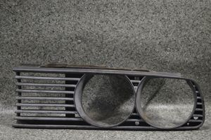 BMW 3 E30 Priekinio žibinto apdaila 19458839