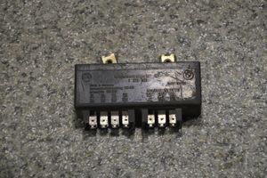 BMW 3 E30 Light module LCM 1375909