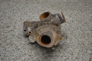 BMW 3 E30 Tuyau de liquide de refroidissement moteur 1265056