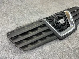 Nissan Qashqai Grille calandre supérieure de pare-chocs avant 62310JD000