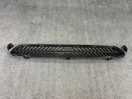 Citroen C4 III e-C4 Grille inférieure de pare-chocs avant 9834691980