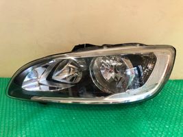 Volvo V60 Lampy przednie / Komplet 31358097