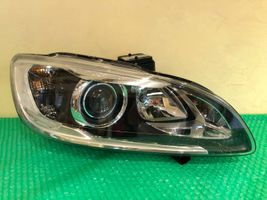 Volvo V60 Lampy przednie / Komplet 31420253