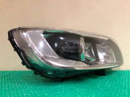 Volvo V60 Lampy przednie / Komplet 31420108