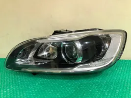 Volvo V60 Lampy przednie / Komplet 31420108