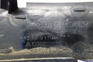 Mercedes-Benz SLK R172 Etupuskurin alempi jäähdytinsäleikkö A1728850223