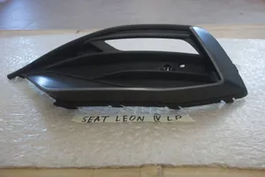 Seat Leon IV Etupuskurin alempi jäähdytinsäleikkö 5FA853665E