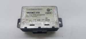 Audi A6 S6 C5 4B Vakionopeussäätimen ohjainlaite/moduuli 4D0951173