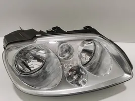 Volkswagen Touran I Lampa przednia 084411172R