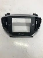 Maserati Ghibli Radion/GPS-laitteen pääyksikön kehys 6700190600