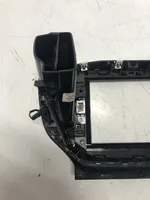 Maserati Ghibli Radion/GPS-laitteen pääyksikön kehys 6700190600