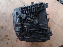 Renault Megane III Boîte de batterie 244460002R