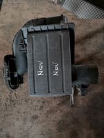 Nissan Navara D40 Oro filtro dėžė 