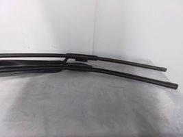 Chrysler Pacifica Headlight wiper blade set 2585