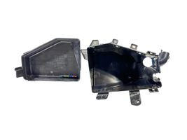 Subaru Outback (BS) Set scatola dei fusibili MB503700B