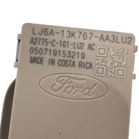 Ford Escape IV Illuminazione sedili posteriori LJ6A13K767AA