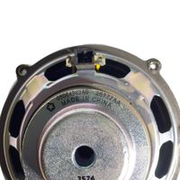 Chrysler 300C Subwoofer 05064983AB