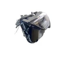 Audi Q3 F3 Lampa przednia 83A941011B