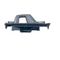 Audi Q3 F3 Rivestimento in plastica cornice della leva del cambio 83B713463A