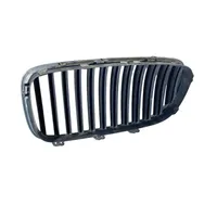 BMW 5 F10 F11 Grille calandre supérieure de pare-chocs avant 7200728