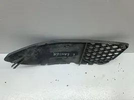 Mitsubishi Lancer VIII Grille inférieure de pare-chocs avant 7450A223