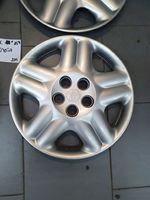 Toyota Yaris R15 wheel hub/cap/trim 