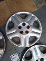 Toyota Yaris R15 wheel hub/cap/trim 