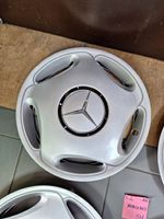 Mercedes-Benz E W210 Mozzo/copricerchi/borchia della ruota R15 